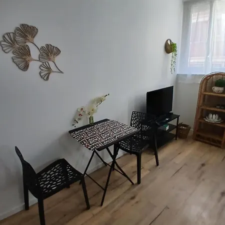 아파트 Comfortable Pour 2 Personnes